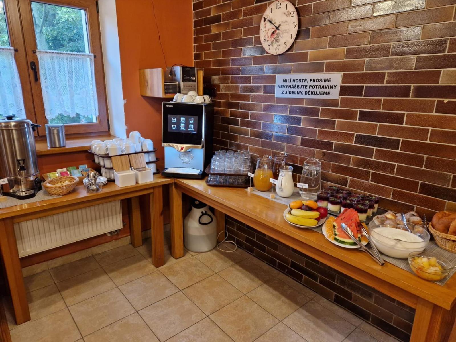 Horsky Hotel Snezenka Hynčice pod Sušinou Exteriör bild